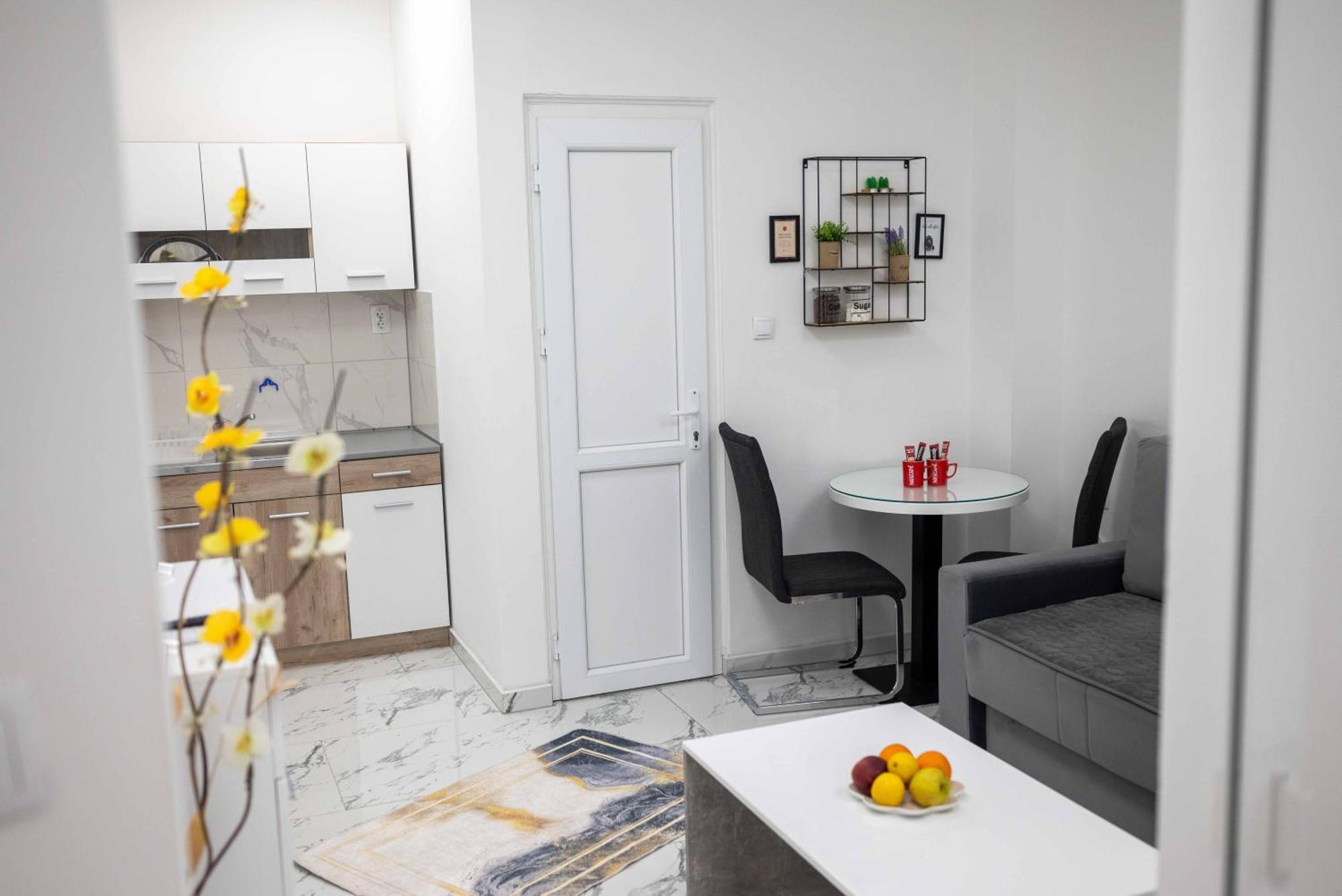 The Sun Apartments Брчко Екстер'єр фото